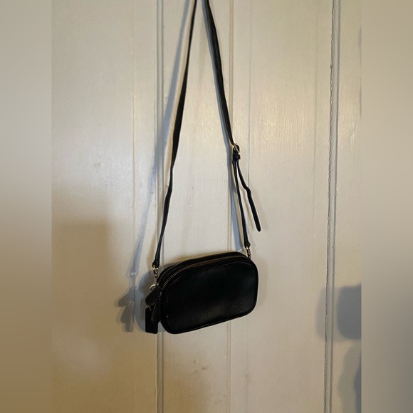 Coach Black Pebbled Leather Crossbody Bag - Picture 3 of 8